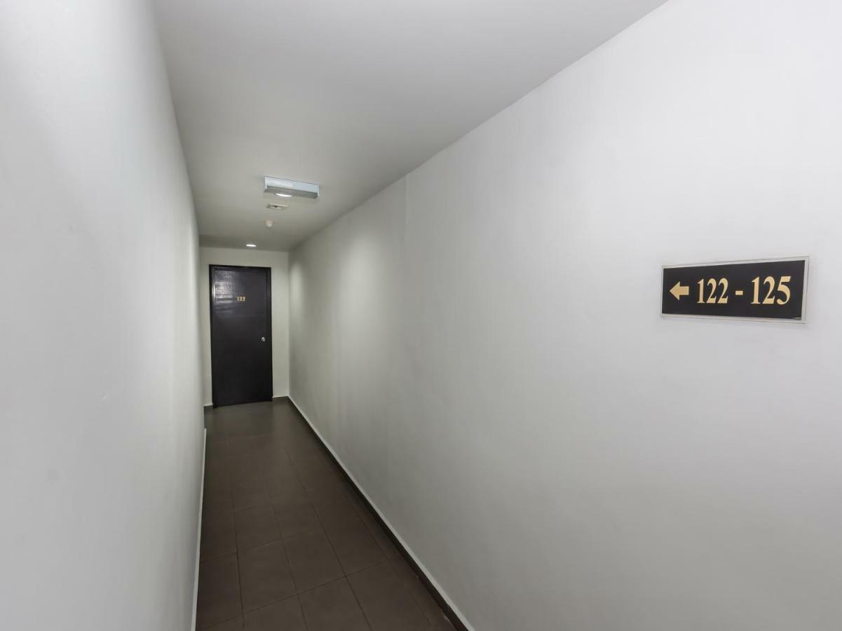 Oyo 1192 Hash House Hotel Malacca Ngoại thất bức ảnh